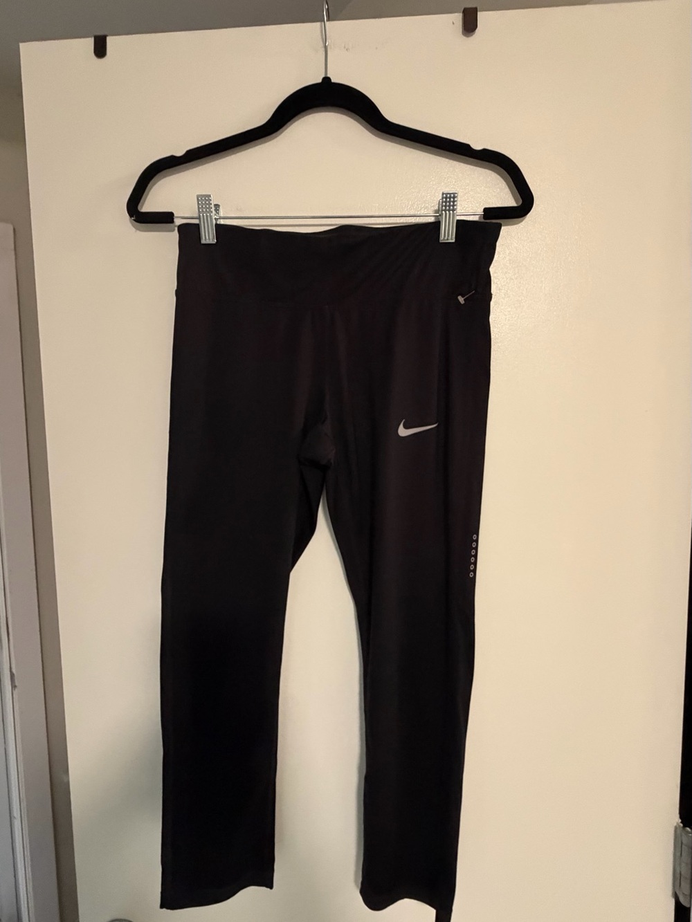 Nike Women’s Performance Cropped Pants